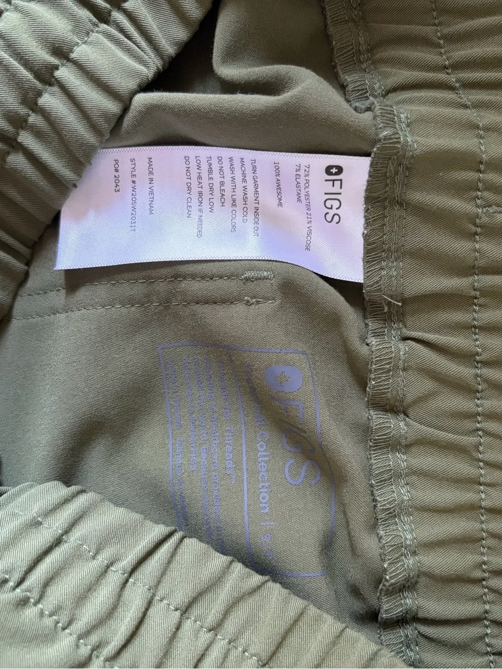 Figs High Waisted Yola Skinny Scrub Pant in Olive Green Small Tall